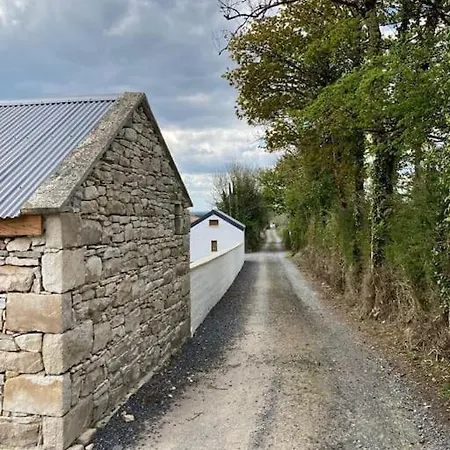 Toms בית נופש לונגפורד